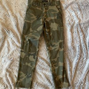 PacSun Slim camo pants size 26 X 28